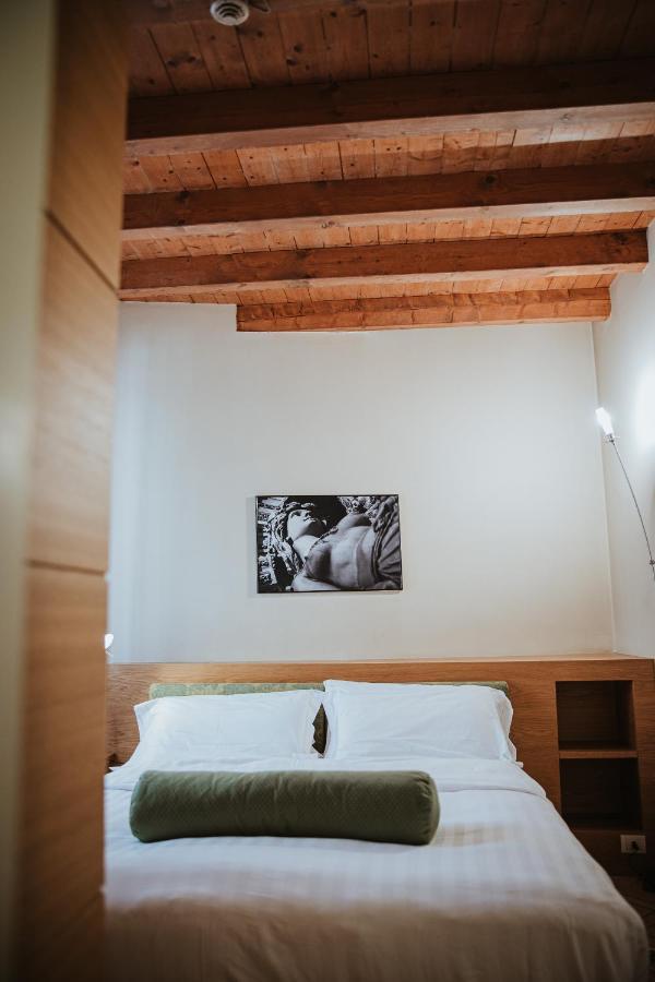 Ascanio Sforza - Suites & Apartments Милан Экстерьер фото