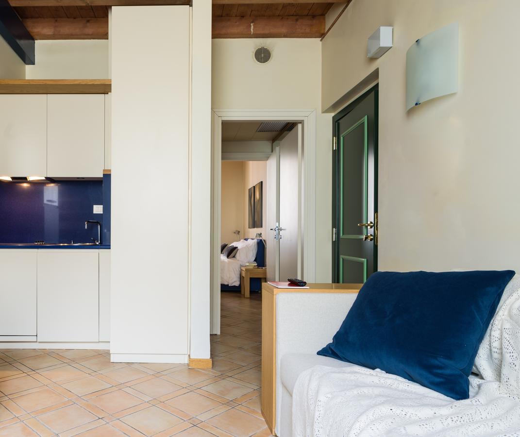Ascanio Sforza - Suites & Apartments Милан Экстерьер фото