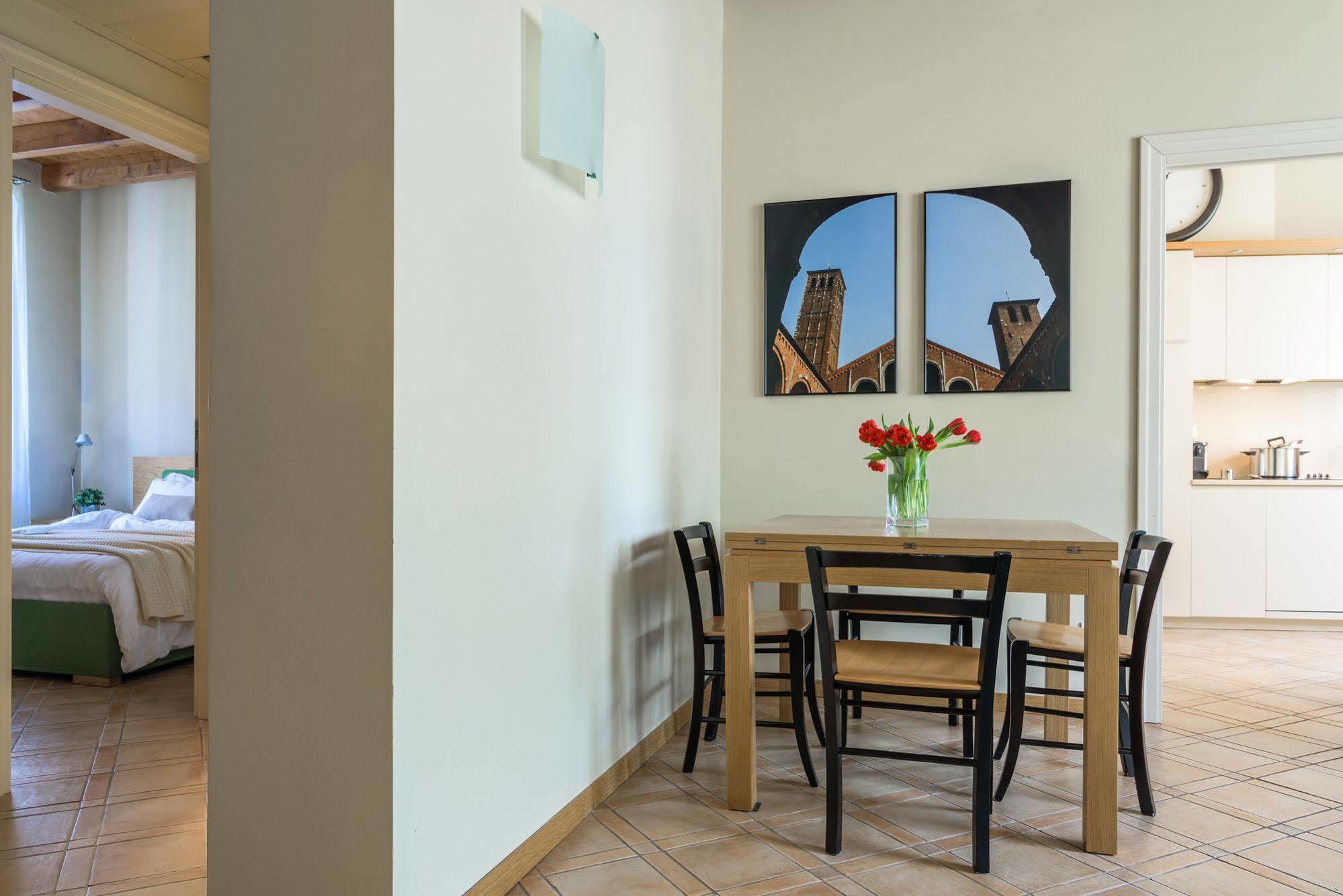 Ascanio Sforza - Suites & Apartments Милан Экстерьер фото