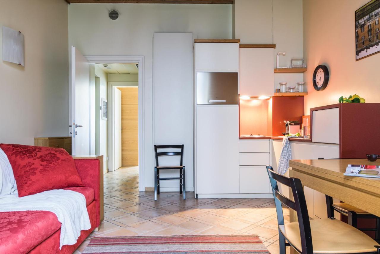 Ascanio Sforza - Suites & Apartments Милан Экстерьер фото